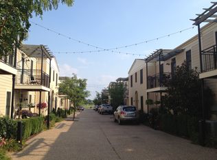 Hiram St, Saint Charles, MO 63301