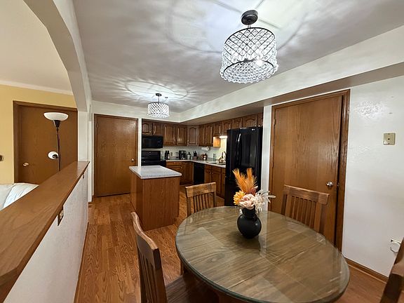 2nd image of 345 Kristin Ct W