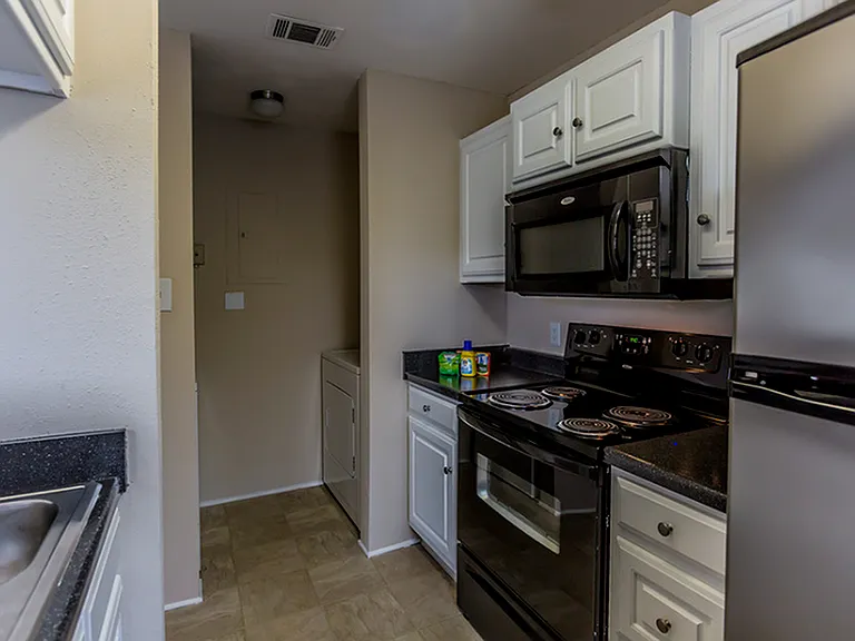 Doral-Kitchen