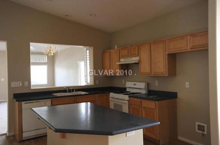 2nd image of 4456 Prosperity Point St