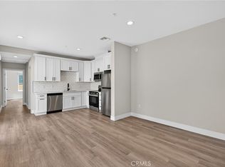 8412 Burnet Ave, North Hills, CA 91343