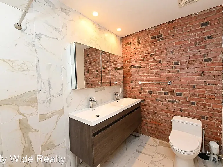 726-28 Market St #904 — Photo 18