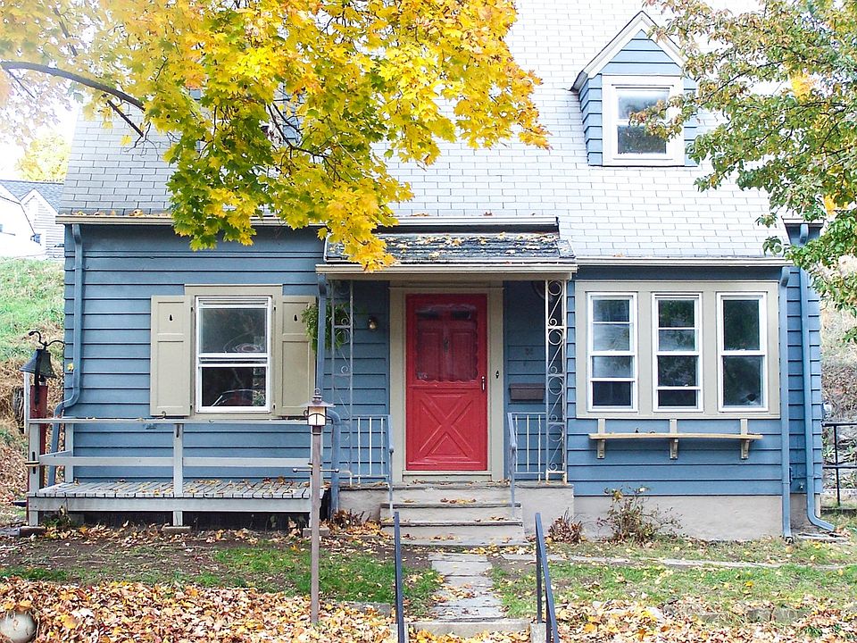 1st image of 38 Cherry Ave