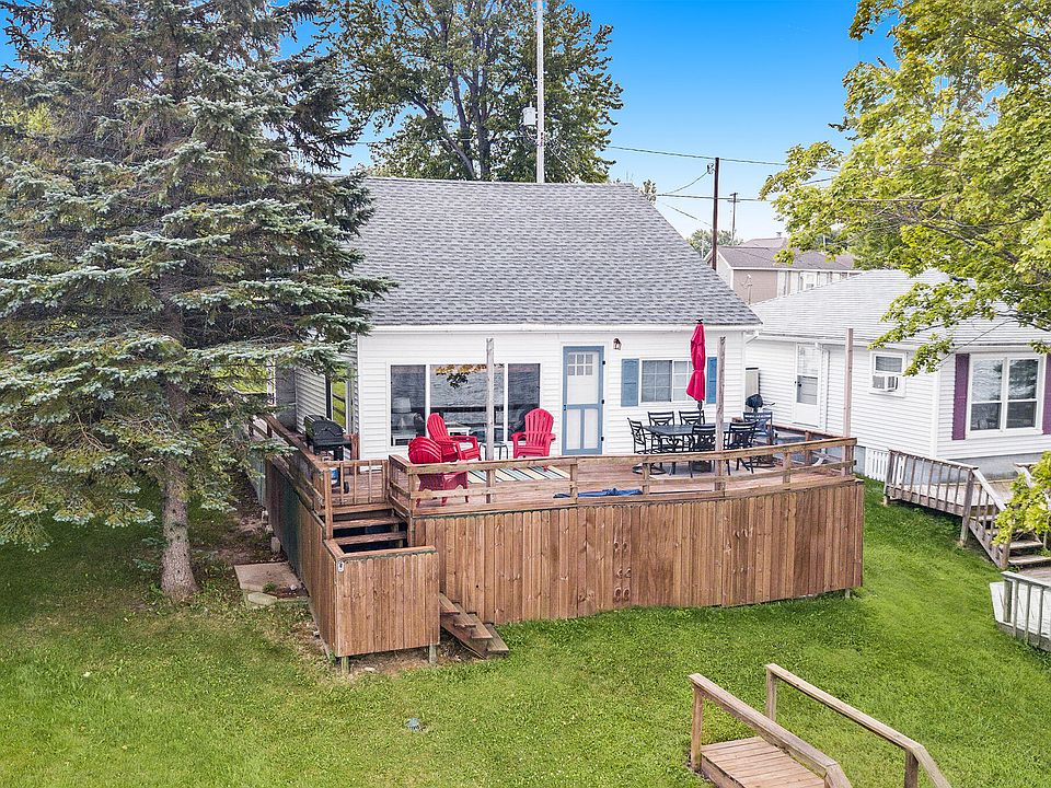 10624 Lake St Chippewa Lake MI 49320 Zillow