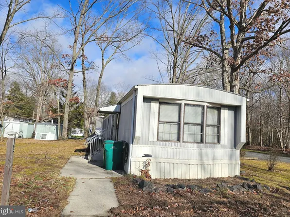 12 Donald Pl, Elmer, NJ 08318