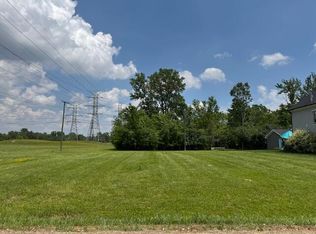 652 N Willard Rd, Canton, MI 48187