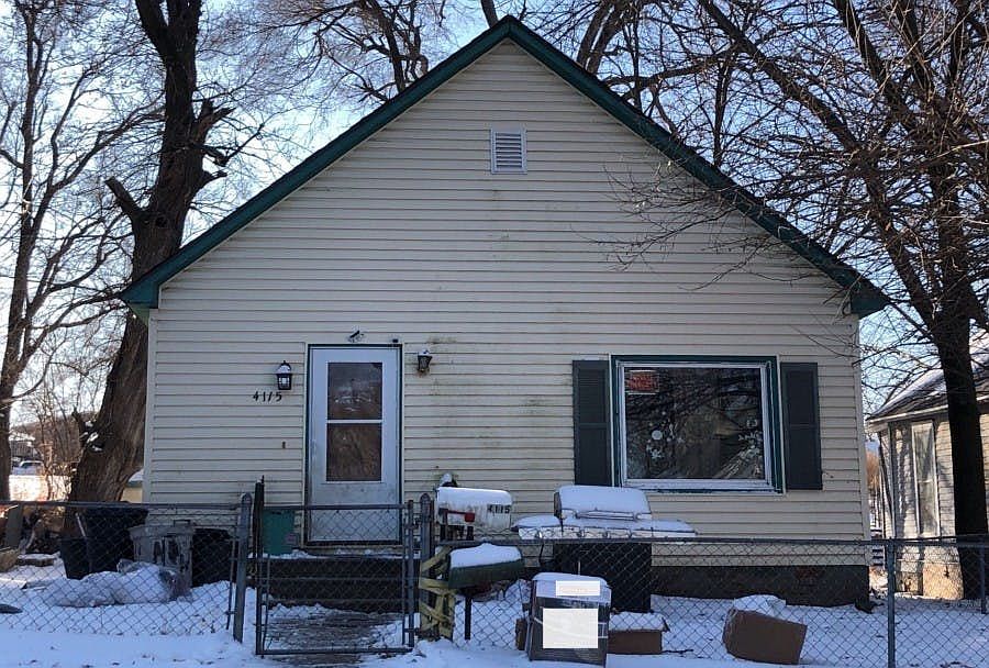 1st image of 4115 Charles St