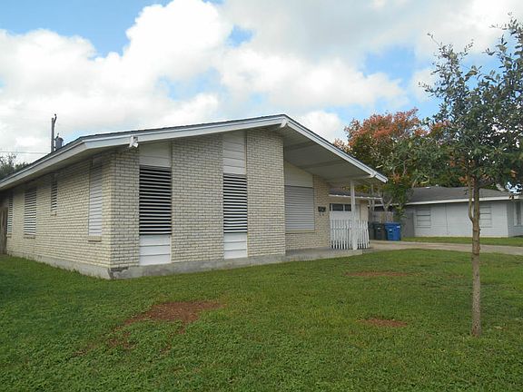 2nd image of 4301 Driftwood Pl