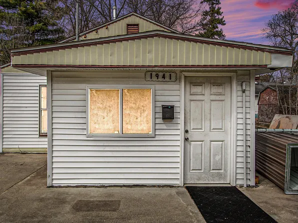 1941 Walcott St, Saginaw, MI 48601