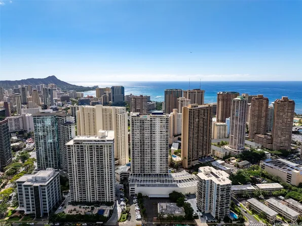 400 Hobron Ln APT 2211, Honolulu, HI 96815