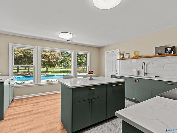 2nd image of 4528 Arrowhead Dr SE