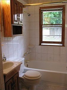 4th image of 8214 Hascall St