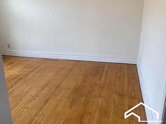 2nd image of 4255 N Winchester Ave #04k5wmg5x