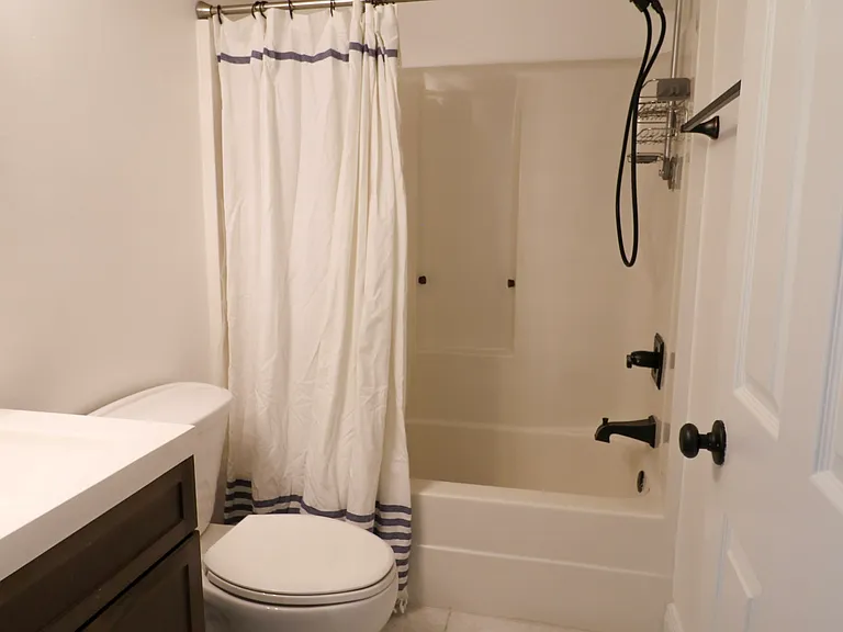 Cypress Way E — Photo 18