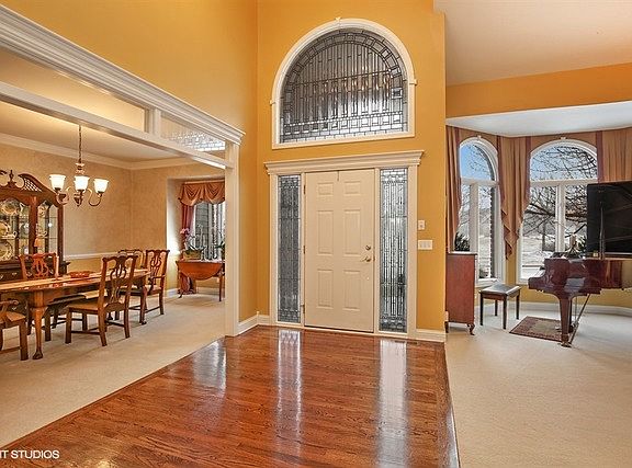 3rd image of 2093 Brookwood Ct