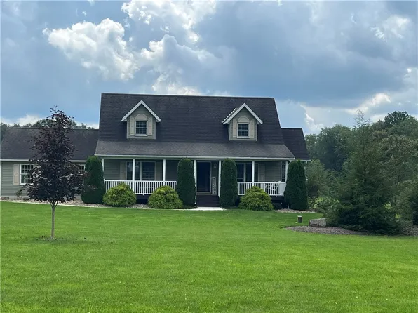 1453 Lane Rd, Waterford, PA 16441