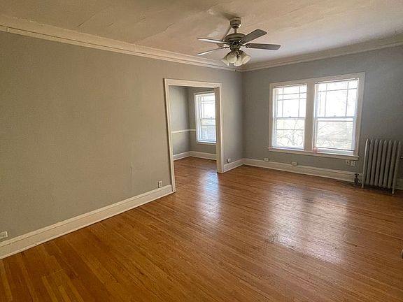 2nd image of 600 W Franklin Ave APT 308