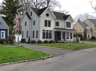 36 Canterbury Ln, Westfield, NJ 07090