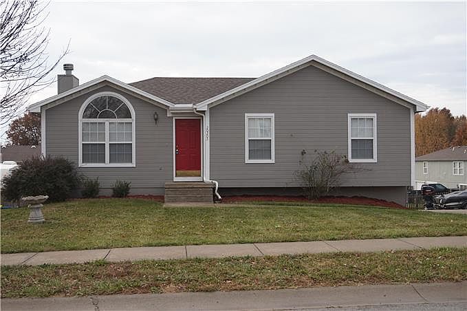 1st image of 20205 E 17th Ct