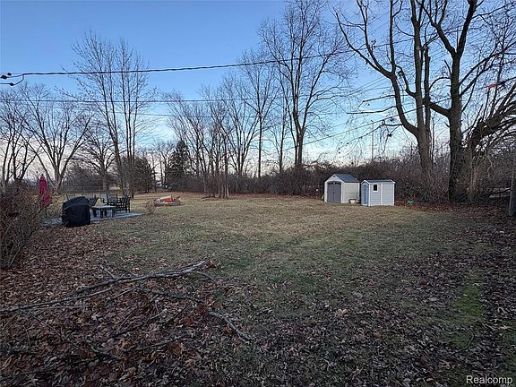 3rd image of 23944 Harrellson St