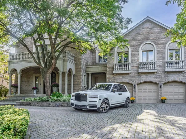 32 Arjay Cres, Toronto, ON M2L 1C7