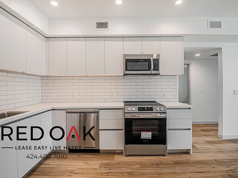 1240 Magnolia Ave #307 — Photo 13