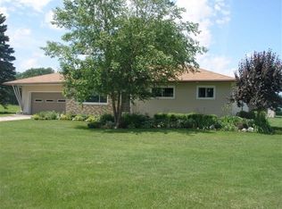 6075 Portage Rd, Deforest, WI 53532