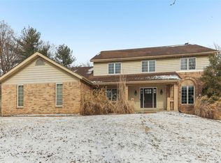 533 Red Rock Dr, Ballwin, MO 63011