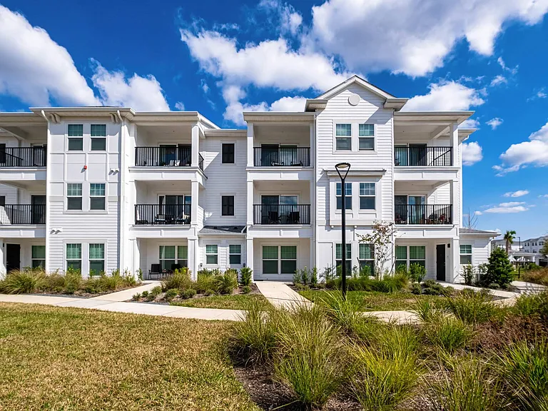 Altis Grand Suncoast Apartments — Photo 76