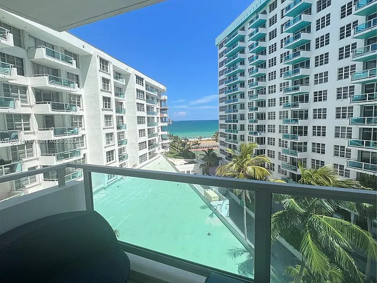 5151 Collins Ave #725 — Photo 11