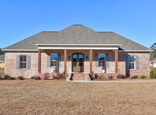 6295 Pinehill Dr, Meridian, MS 39305