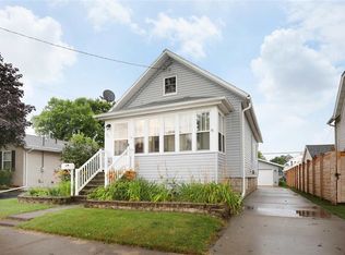 941 Dove St, Oshkosh, WI 54902