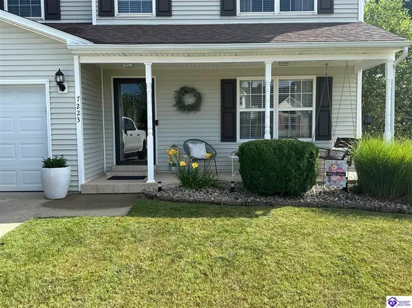 7223 S Woodland Dr, Radcliff, KY 40160