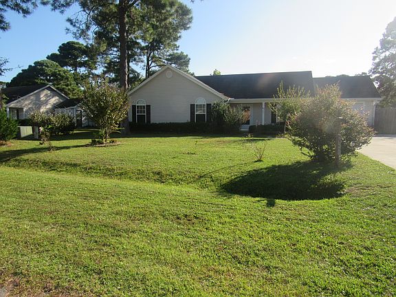 3rd image of 67 Pelican St