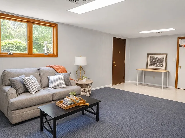421 Clair Dr — Photo 31