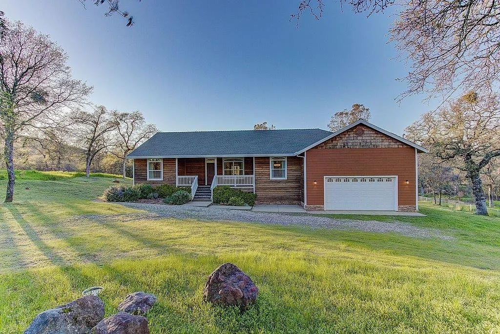 12188 Fargo Way photo 1