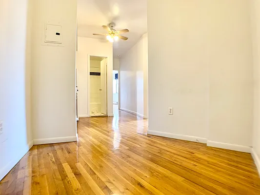 Rented by Bohemia Realty Group | media 9