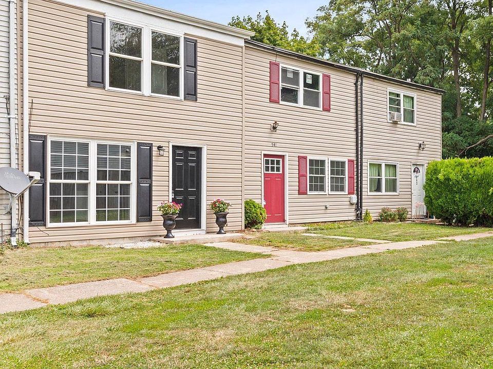 1st image of 539 Daisy Dr