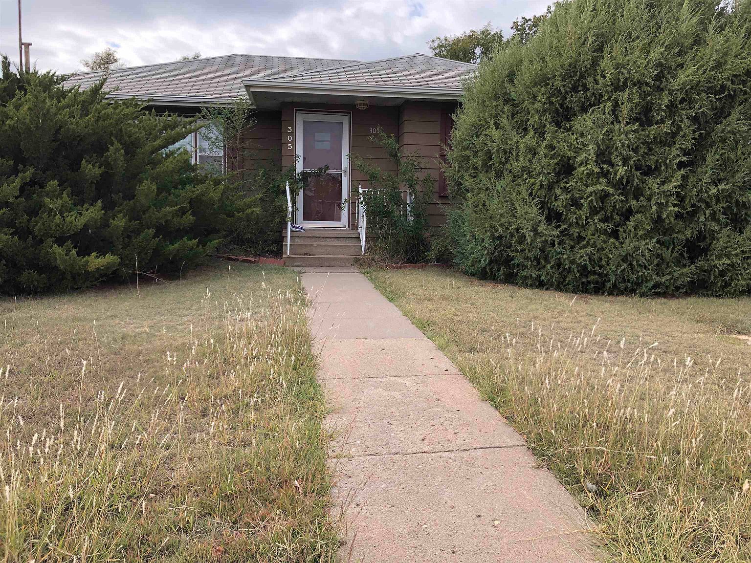 305 N Waumbaugh St, Bazine, KS 67516 Zillow