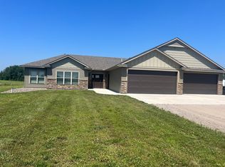 5855 281st Ave NW, Isanti, MN 55040