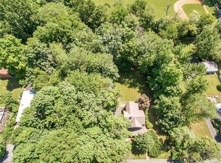 16 State St, Spring Valley, NY 10977