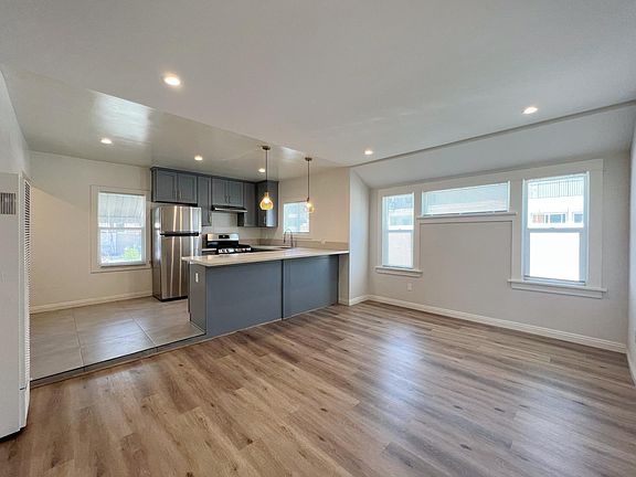 2nd image of 319 N Garfield Ave #B