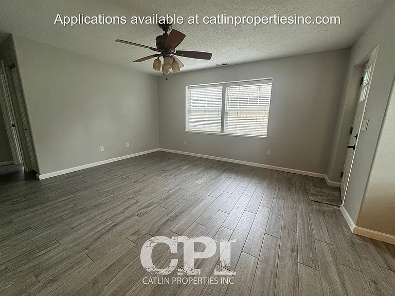 744 Woodard Ave NE — Photo 4