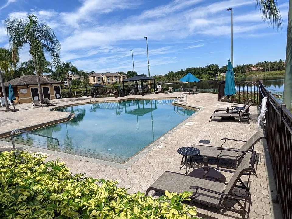 8813 Latrec Ave #305
