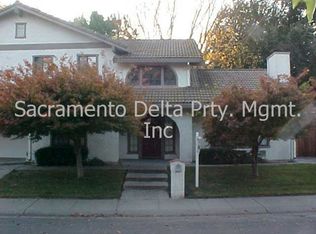 7634 Greenhaven Dr, Sacramento, CA 95831