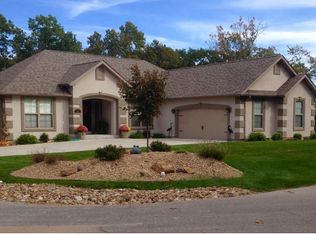 115 Arrowhead Dr, Lake Ozark, MO 65049