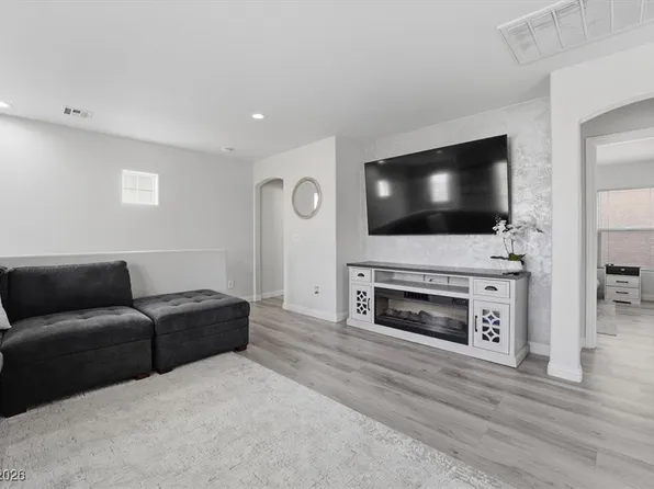 6255 Peneplain Ave, Las Vegas, NV 89139