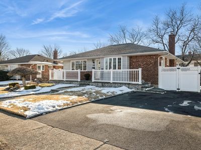 368 Coleridge Street, Levittown, NY, 11756