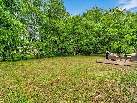 2nd image of 5524 Trail Lake Dr