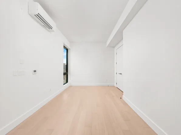 218 Front Street image 4 of 46